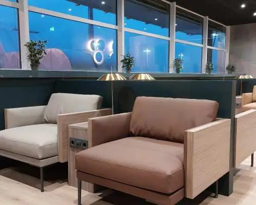 鹿特丹機場(RTM) | Main Terminal | Prima Vista Lounge | 貴賓室服務