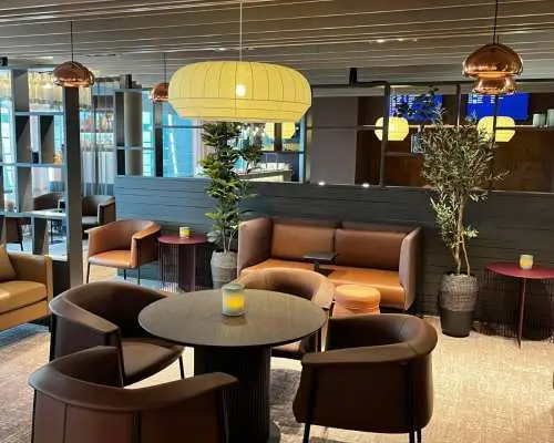 加勒穆恩機場(OSL) | Main Terminal | OSL Lounge | 貴賓室服務