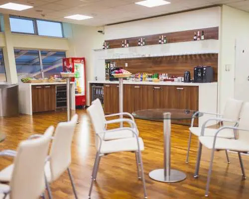 科希策機場(KSC) | Terminal 1 | Kosice Business Lounge | 貴賓室服務