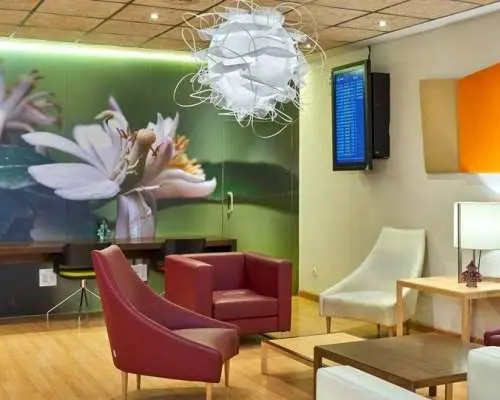塞維利亞機場(SVQ) | Passenger Terminal | Sala VIP Azahar | 貴賓室服務