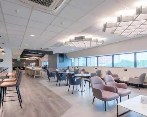 伯明罕機場(BHX) | Main Terminal | (暫停使用) Aspire Lounge (South)  | 貴賓室服務