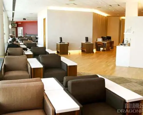 多倫多皮爾遜國際機場(YYZ) | Terminal 3 | Plaza Premium Lounge (Domestic) | 貴賓室服務