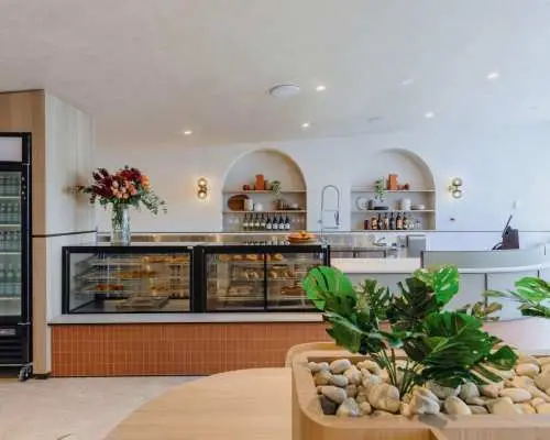 金斯福德史密斯機場(SYD) | Terminal 1 | Plaza  Premium Lounge | 貴賓室服務
