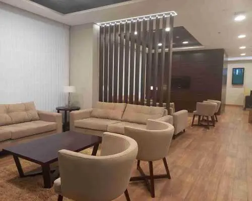莫斯科尼將軍機場(CRD) | Main Terminal | Comodoro by AMAE Lounge | 貴賓室服務