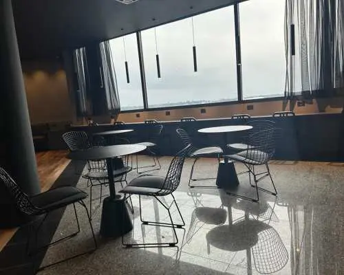 西爾維奧佩蒂羅西國際機場(ASU) | Terminal 1 | Sala VIP Black | 貴賓室服務