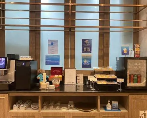 普吉國際機場(HKT) | Terminal 1 | Blue Ribbon Lounge | 貴賓室服務