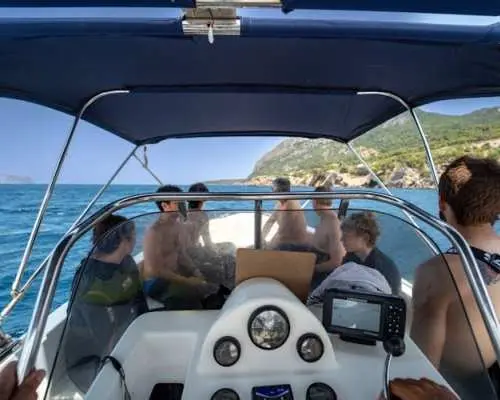Scuba tour with one dive from Bonaire Harbour for certified divers