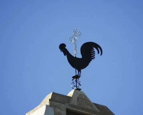 Self-guided Discovery Walk Faro's statues, ships and sanctuaries