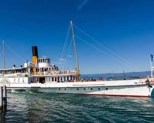 From Montreux: Riviera Tour boat cruise