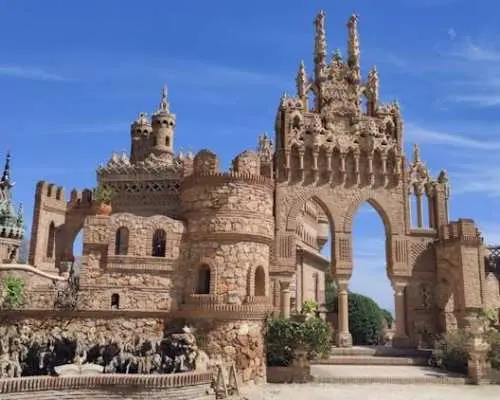 Colomares Castle and Mijas mystical tour in Andalusia