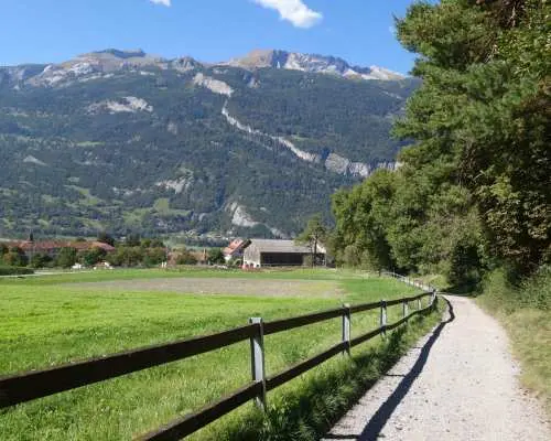 Hike Churer Höhenweg incl. lunch in three restaurants
