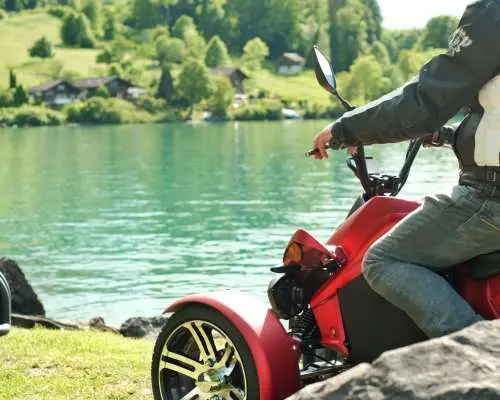 Lake Brienz electric quad taster tour from Interlaken
