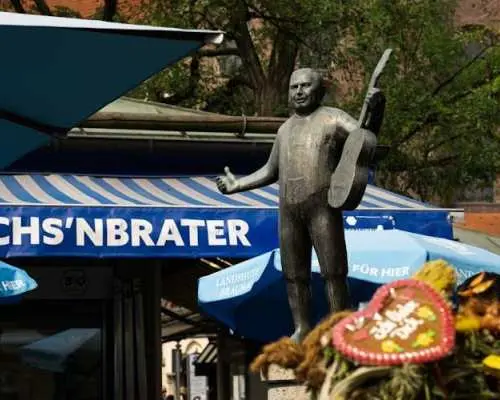 Guided Tasting Tour of Munich's Viktualienmarkt