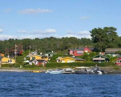 Island hopping guided tour with lunch