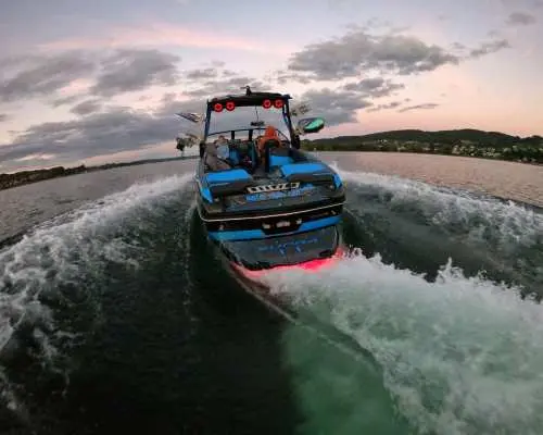 Public wake surfing on Lake Constance (Bodensee)