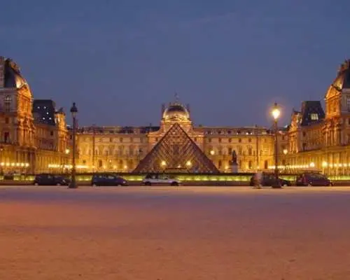 Paris legends and mysteries 2-hour guided walking tour