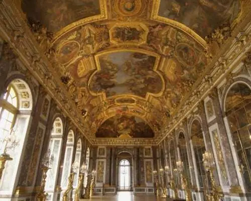 Versailles with audio guide and Paris transfer