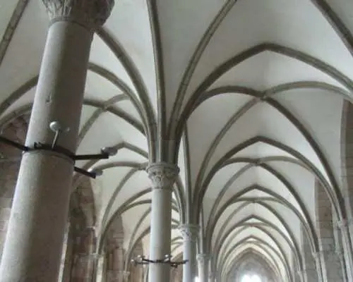 Tickets for the Abbey of Mont Saint-Michel with transport from Paris