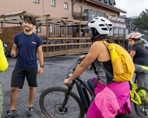 埃特納火山山地自行車之旅