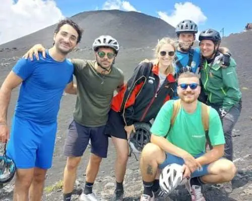 埃特納火山山地自行車之旅