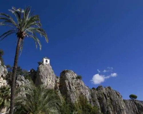Guadalest and Algar waterfalls tour from Alicante