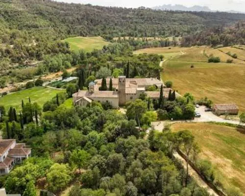 Visit to the Monastery of Sant Benet de Bages with audioguide