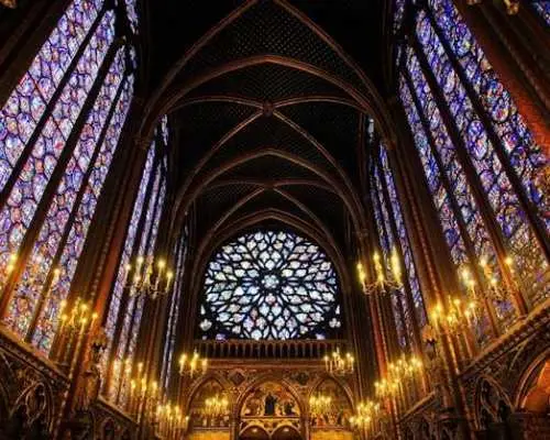 Notre Dame Island with Entrance to Sainte Chapelle