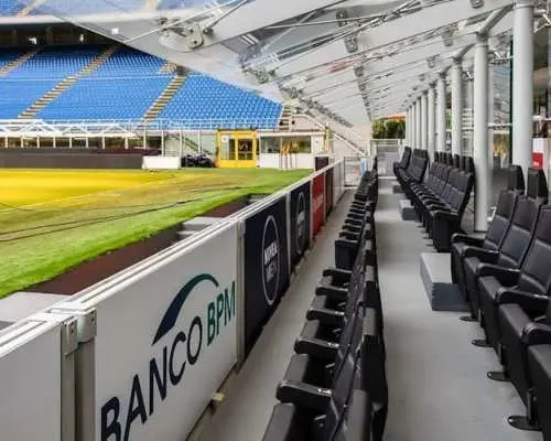 ทัวร์อย่างเป็นทางการของสนามซานซีโรและพิพิธภัณฑ์มิลาน