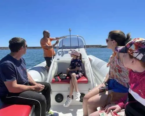 Picpoul de Pinet by minibus with boat tour and oysters tasting