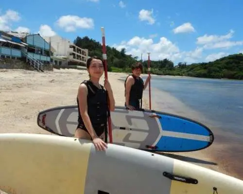 [Okinawa, Onna Village] SUP & Snorkeling | A set tour that combines a SUP experience and snorkeling in the Blue Cave! Reservations accepted for 2 or more people.