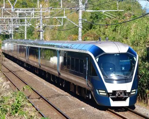 JR Odori/SAPHIR Odori Limited Express | Tokyo ⇄ Atami ⇄ Izukyu Shimoda