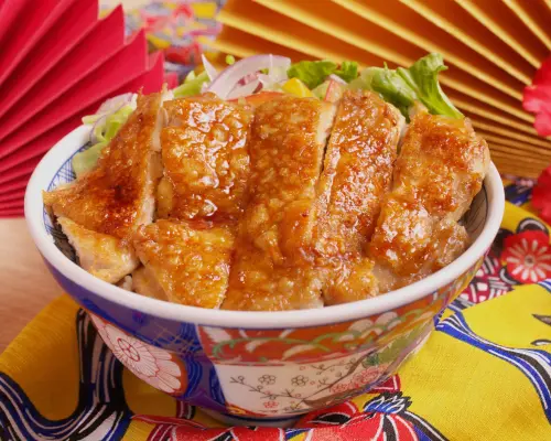 [KKday Exclusive] Aburi-EN Summer Festival | KKday Limited Package: Chance to Win Round-Trip Airfare for Two to Okinawa and Villa Stay
