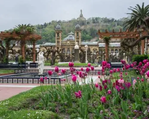 Downtown San Sebastian, the identity mystery exploration game