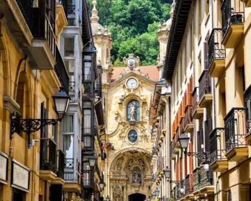 Downtown San Sebastian, the identity mystery exploration game