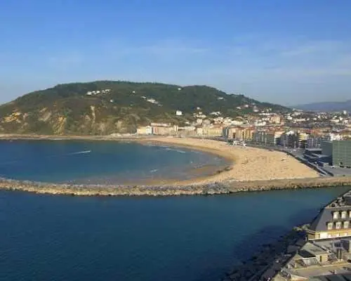 San Sebastian and Gipuzkoa coast tour from Vitoria