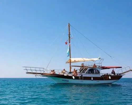 Adults-only Gulet cruise with lunch, drinks and optional transfers from Side