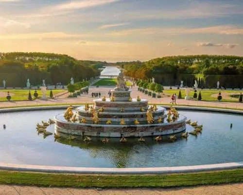 Versailles train tour from Paris with tickets to the palace
