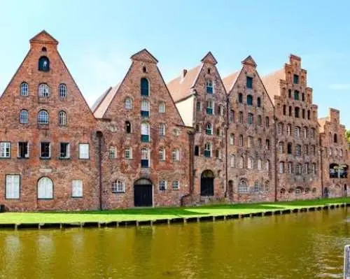 Lübeck best intro city walking tour with a local