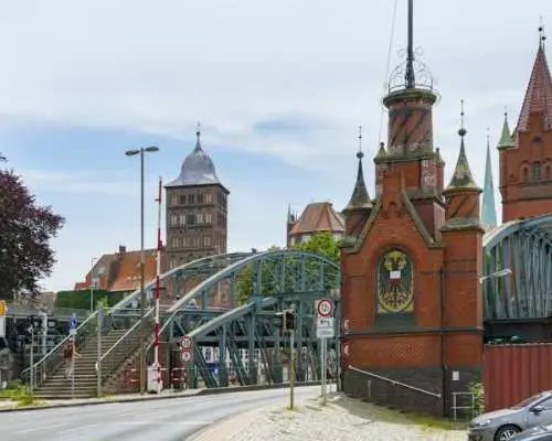 Lübeck best intro city walking tour with a local