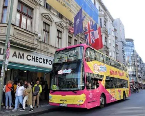 Hop-on hop-off city tour and Spree boat tour combo ticket for 24,48 or 72 hours