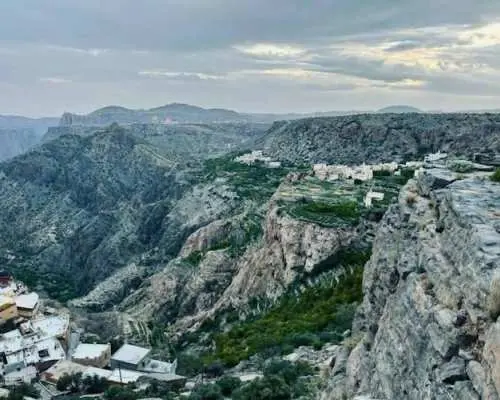 Nizwa and Jebel Akhdar Full-Day Tour with Lunch