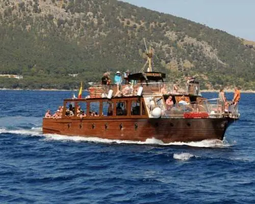 Robinson Pirate Boat Cruise With Transfer from the North of Majorca