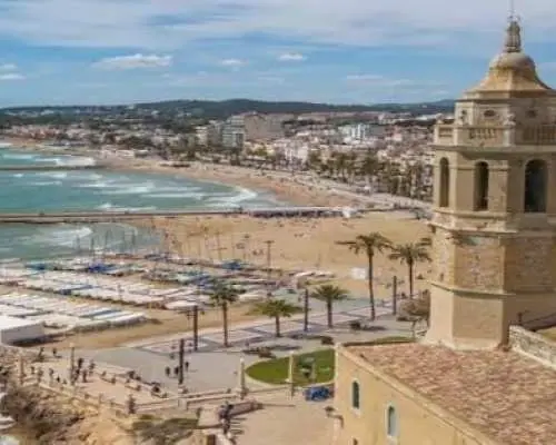 Full-day Montserrat, Tarragona and Sitges guided tour from Barcelona
