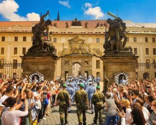 Introductory tour of Prague Castle with skip-the-line ticket
