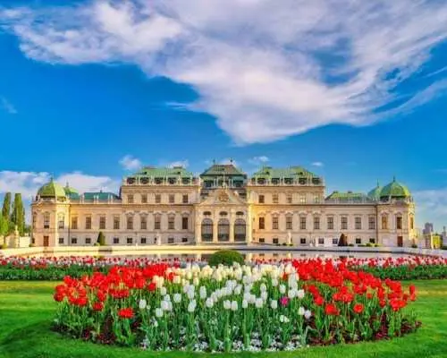 Skip-the-line Upper Belvedere Palace guided tour