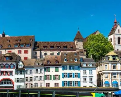 Explore Basel in 1 hour with a local