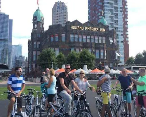 Rotterdam highlights tour by bike
