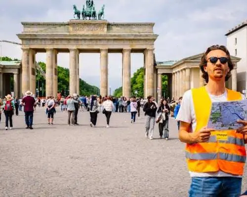 Berlin Highlights Bike Tour in Dutch