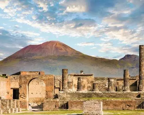Guided excursion from Rome to the Amalfi Coast with Pompeii visit