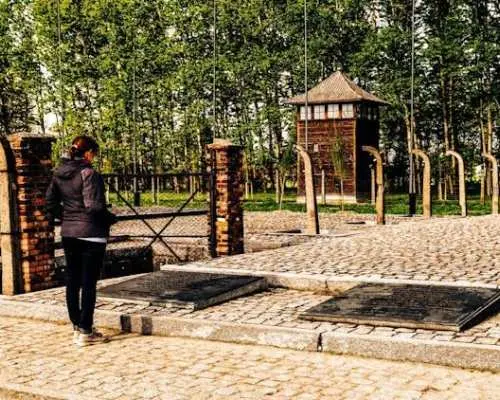Auschwitz Birkenau Skip-the-Line Guided Tour with Transportation